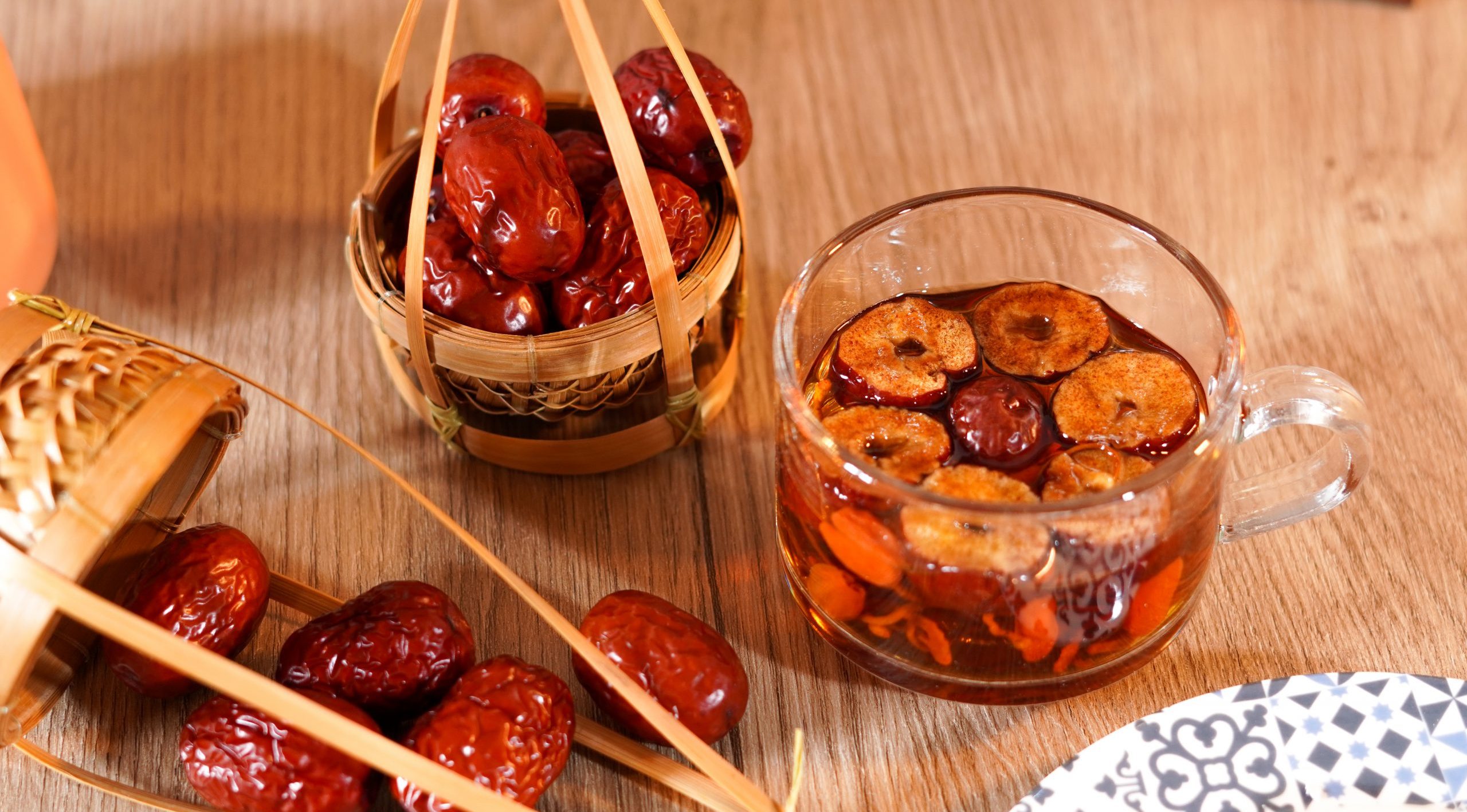 táo đỏ fang food